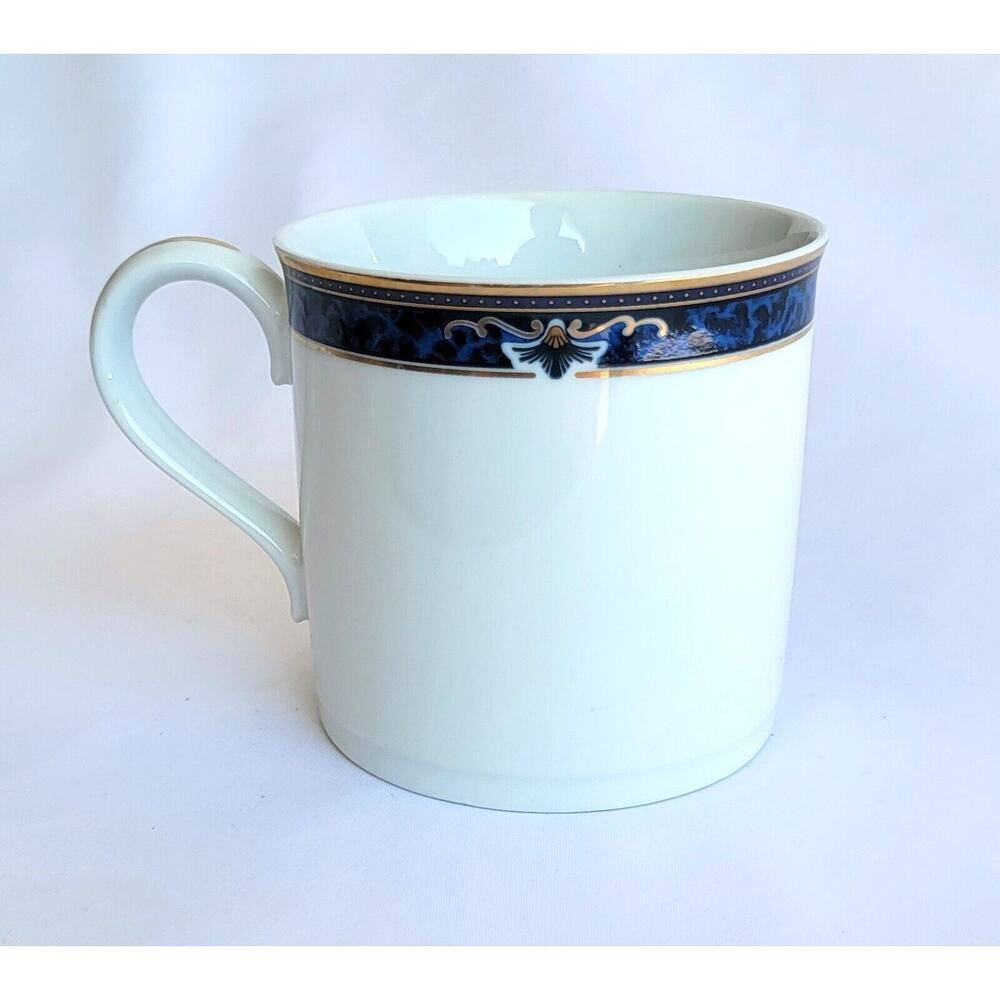 Wedgwood Embassy Collection Chadwick Mug Fine China 1995